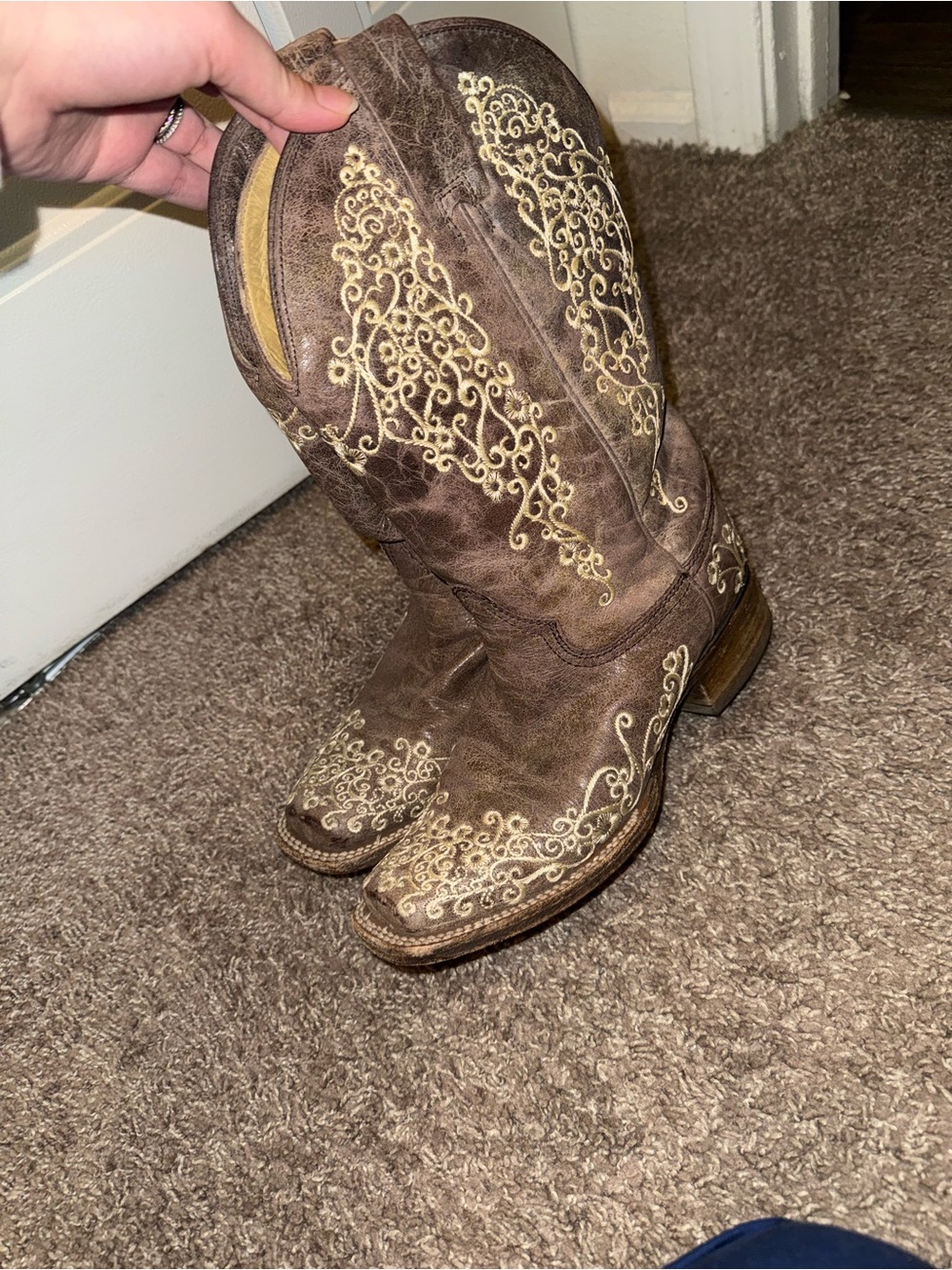 Corral Brown Leather Western Boots with Cream Embroidery